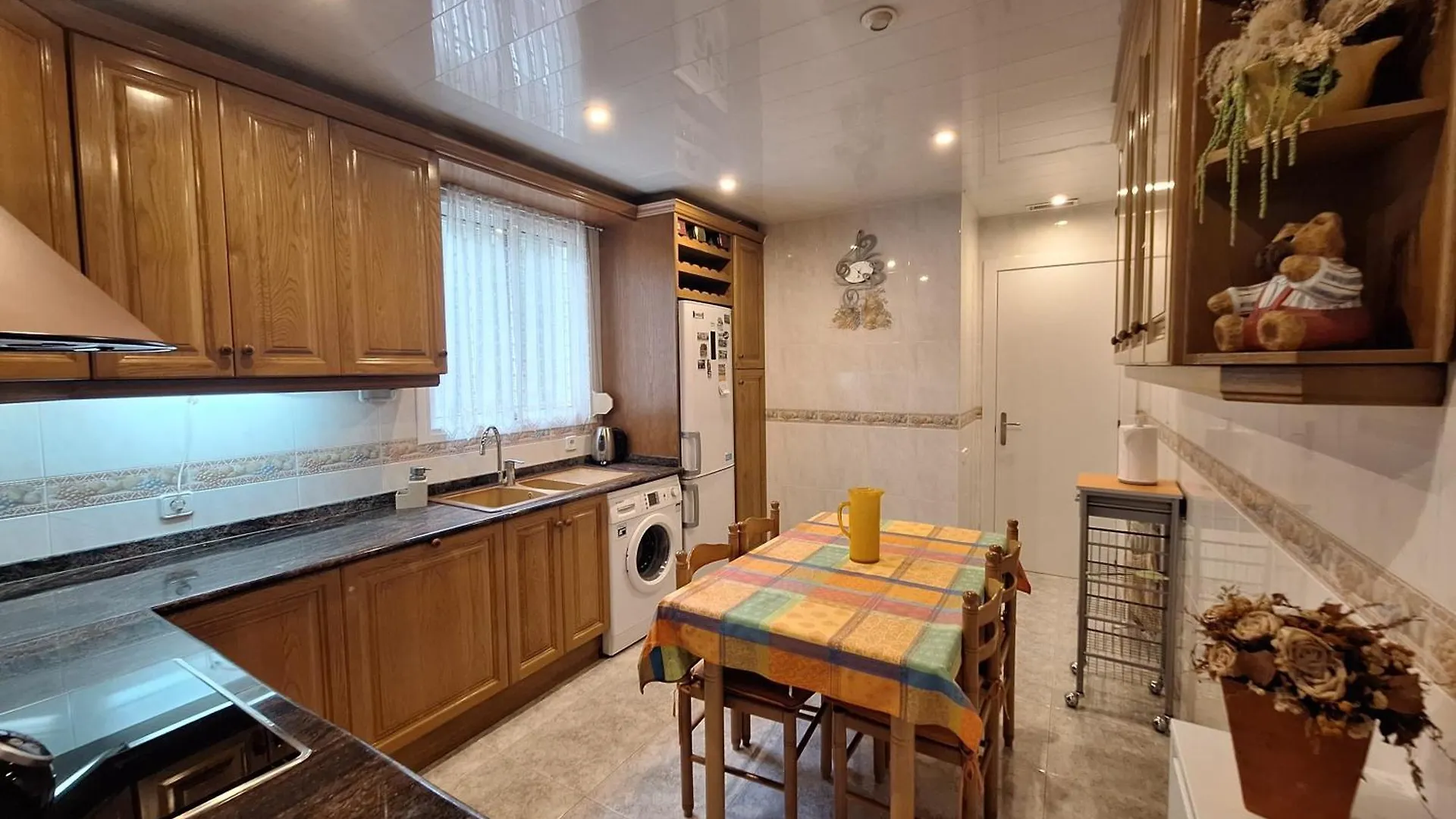 Сasa de vacaciones Villa Casa familiar con piscina Pallejà
