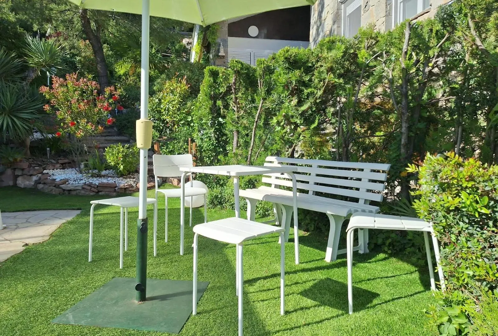 Сasa de vacaciones Villa Casa familiar con piscina Pallejà España